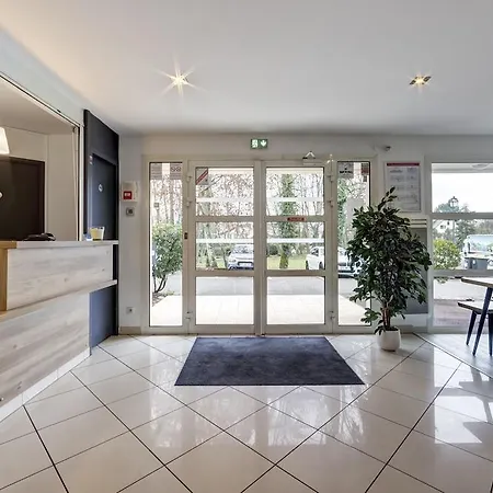 Hotel Comfort L'oree Du Parc 3*
