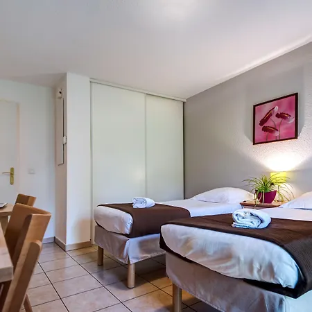 Comfort L'oree Du Parc Aparthotel 5*
