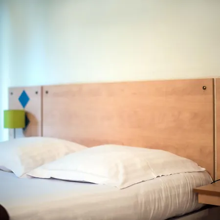 Aparthotel Comfort L'oree Du Parc 5*