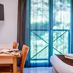 Comfort L'oree Du Parc 3* ディヴォンヌ・レ・バン