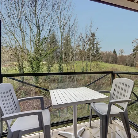 Hotel Zenitude Hôtel-résidences L'orée Du Parc 3*