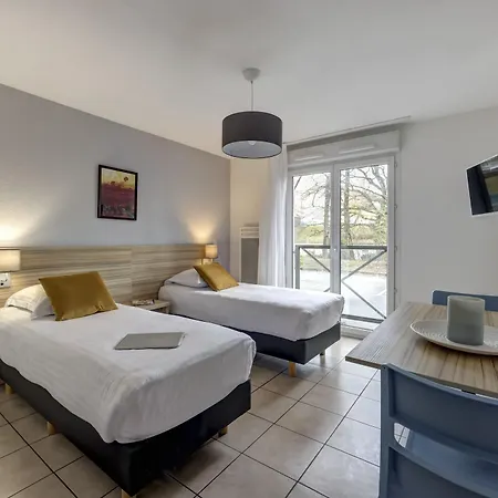 Zenitude Hôtel-résidences L'orée Du Parc Divonne-les-Bains