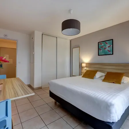 Apart-hotel Comfort L'oree Du Parc