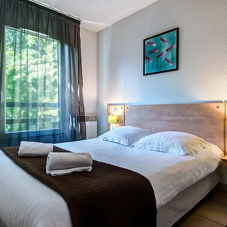 Hotel Zenitude Hôtel-résidences L'orée Du Parc Divonne-les-Bains