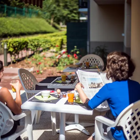 Zenitude Hôtel-résidences L'orée Du Parc 3*