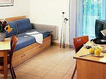 Hotel Zenitude Hôtel-résidences L'orée Du Parc 3*