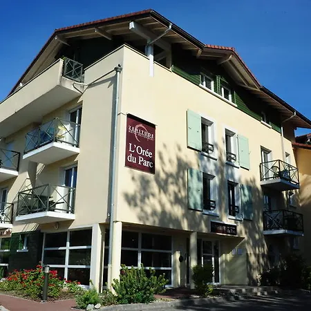 Hotel apartamentowy Comfort L'oree Du Parc Divonne-les-Bains