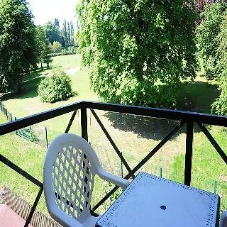 Hotel Zenitude Hôtel-résidences L'orée Du Parc 3*