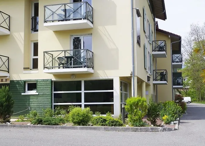 Zenitude Hôtel-résidences L'orée Du Parc Hotel Divonne-les-Bains